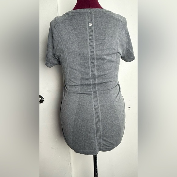 Lululemon Swiftly Tech Short Sleeve Crew Heathered Slate - Picture 4 of 9